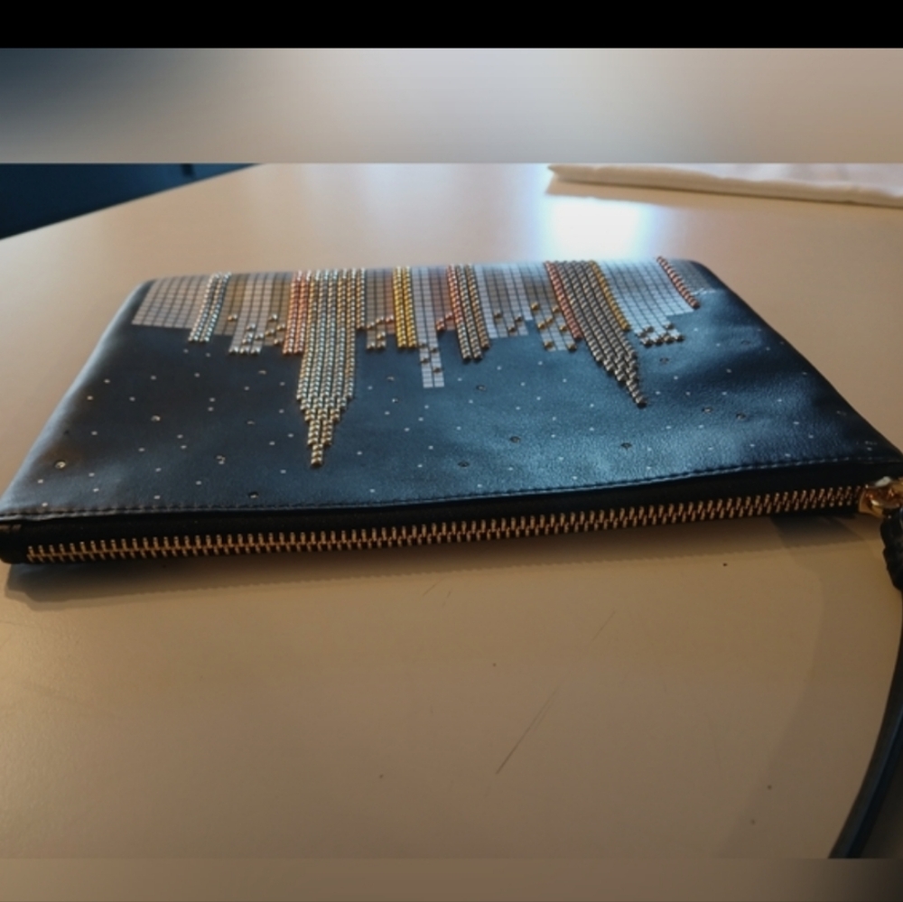 Kate Spade Glitzy Ritzy Skyline Willa Pouch Clutch Black Excellent Condition - Picture 6 of 9